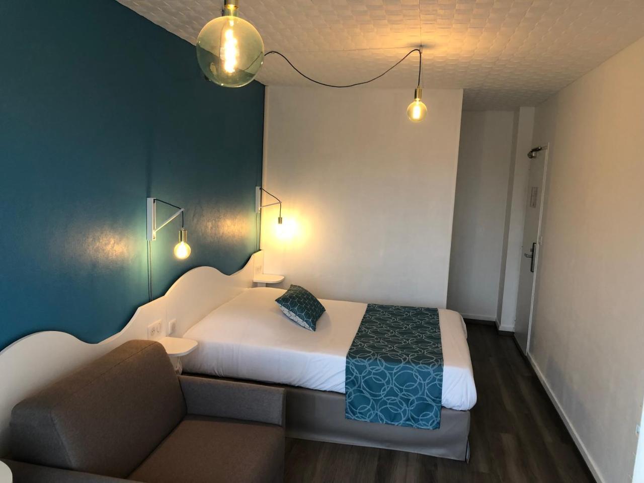 Hotel La Cote Oceane- 250 M Plage サン・ジャン·ド・モン エクステリア 写真